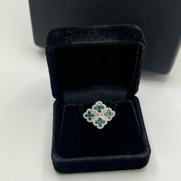 LeVian 14K White Gold .99 ctw Blue Blueberry Diamonds Flower Ring - Picture 5 of 9